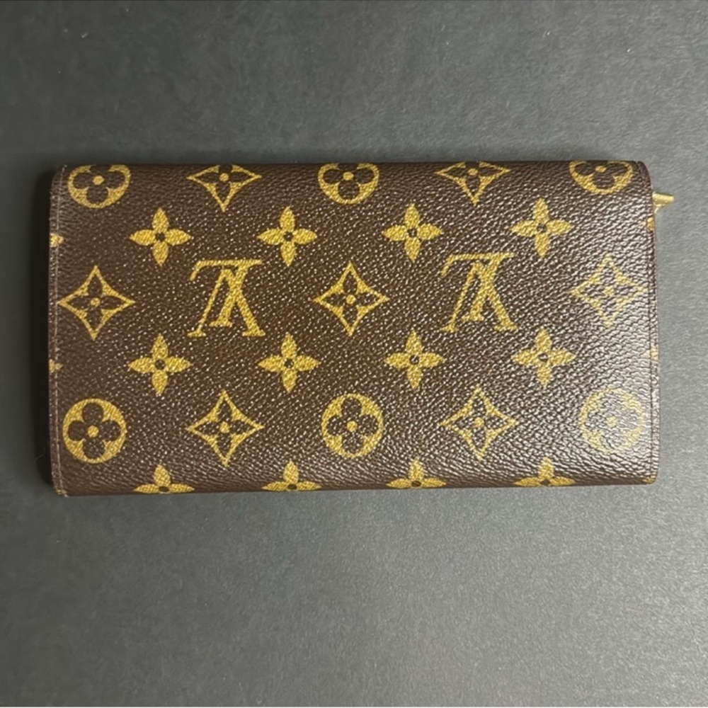 Louis Vuitton ‘Sarah’ Wallet - Picture 3 of 15